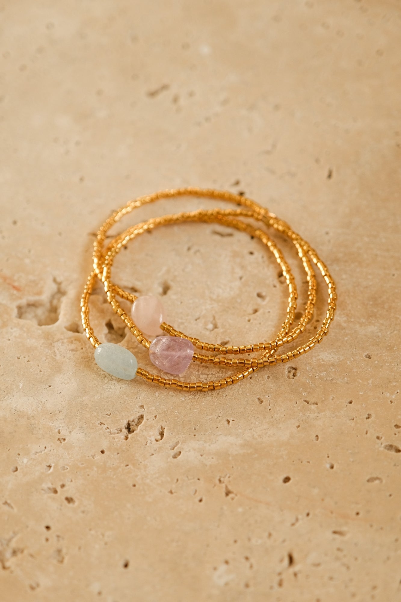 “Stones” bracelet (of your choice)