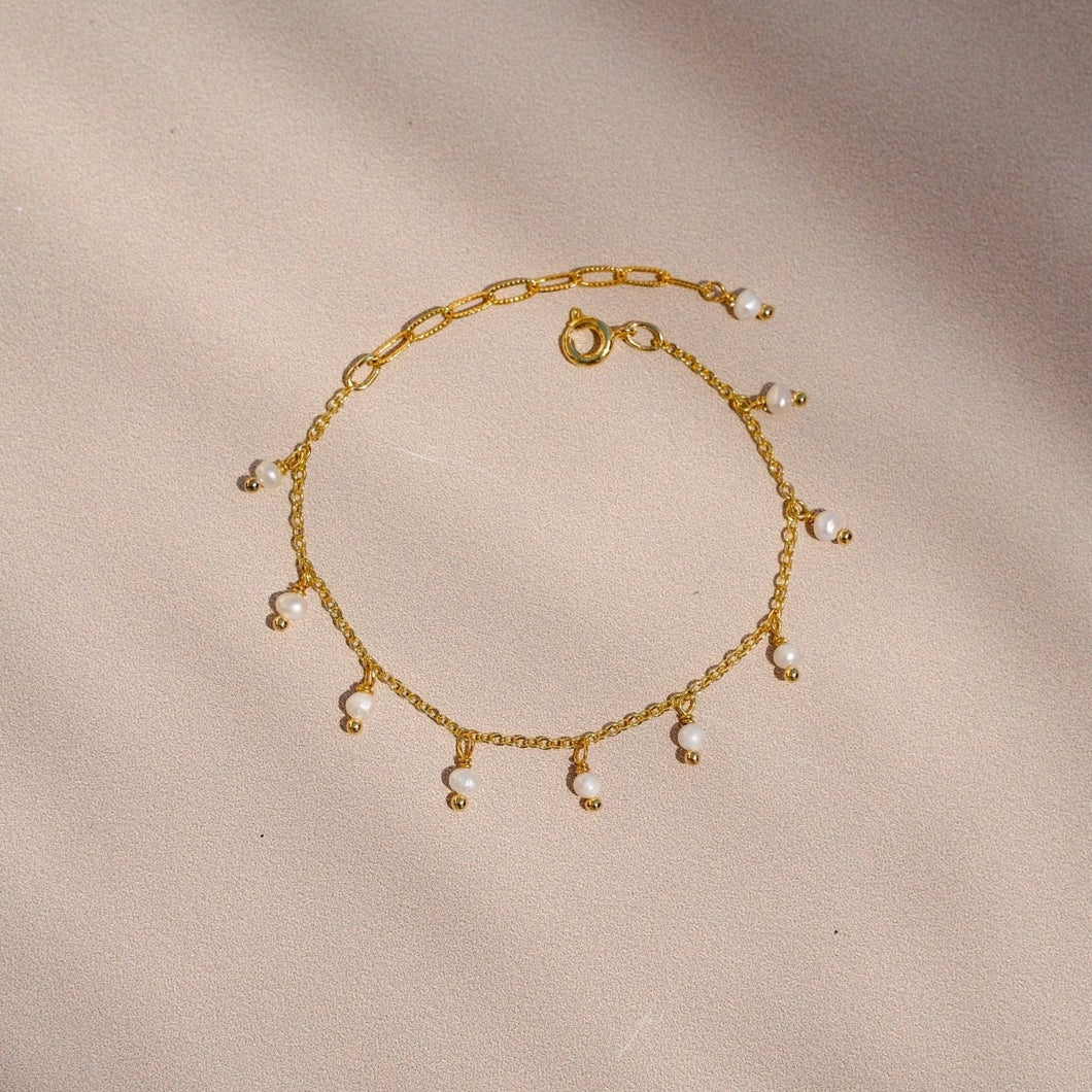 bracelet doré à l'or fin avec breloque pierre semi précieuse bohème et été pour femme