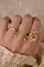 Upload image to gallery, &quot;Helia&quot; ring
