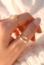 Upload image to gallery, “Luz” ring
