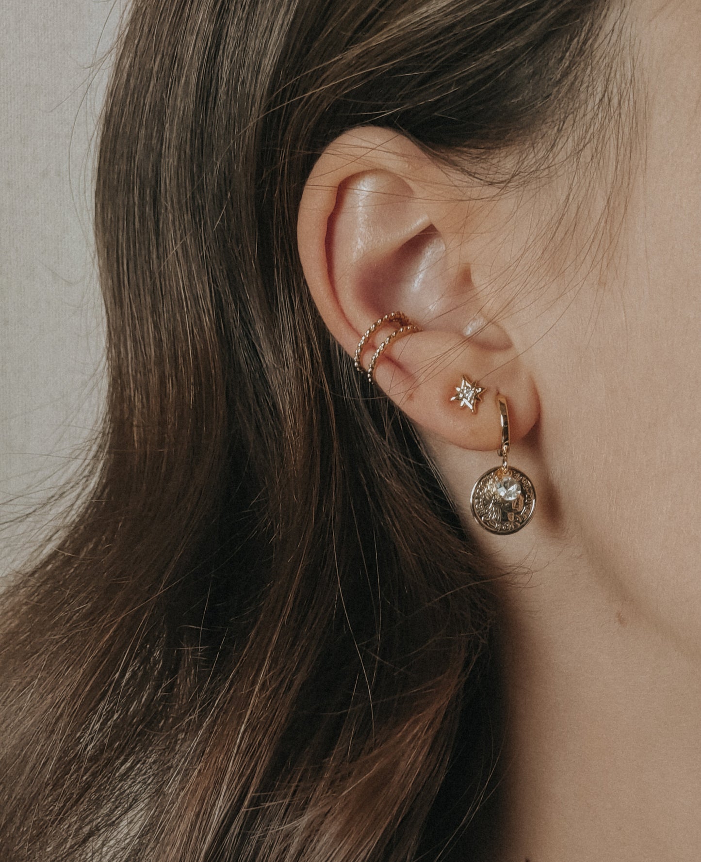 “Tia” stud earrings
